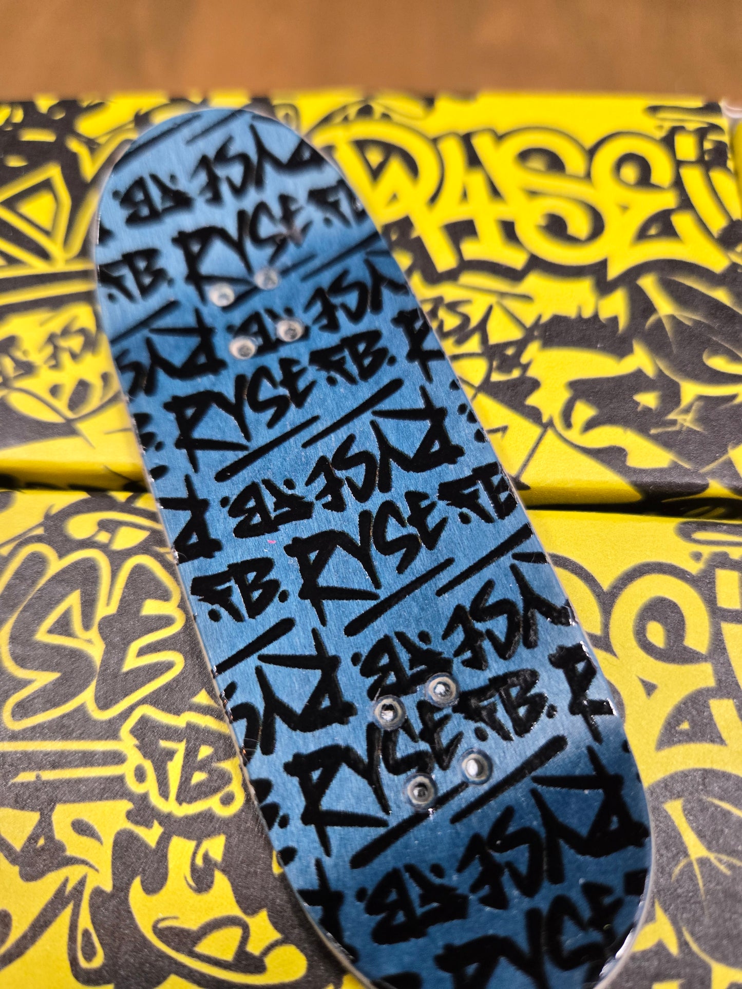 Ryse - Dead Duck 34mm Fingerboard Deck