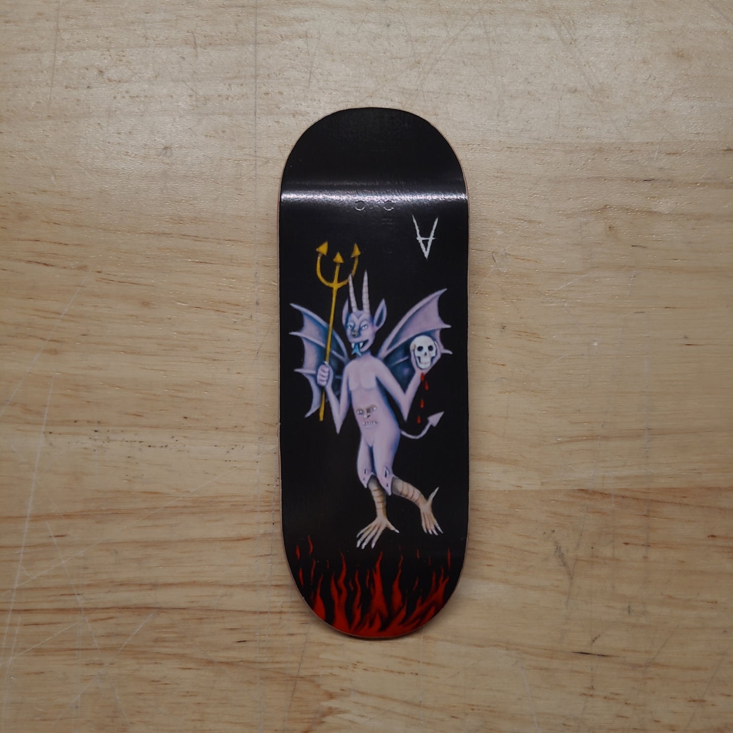 Close Up x Antiz - Demon 1 34mm Fingerboard Deck