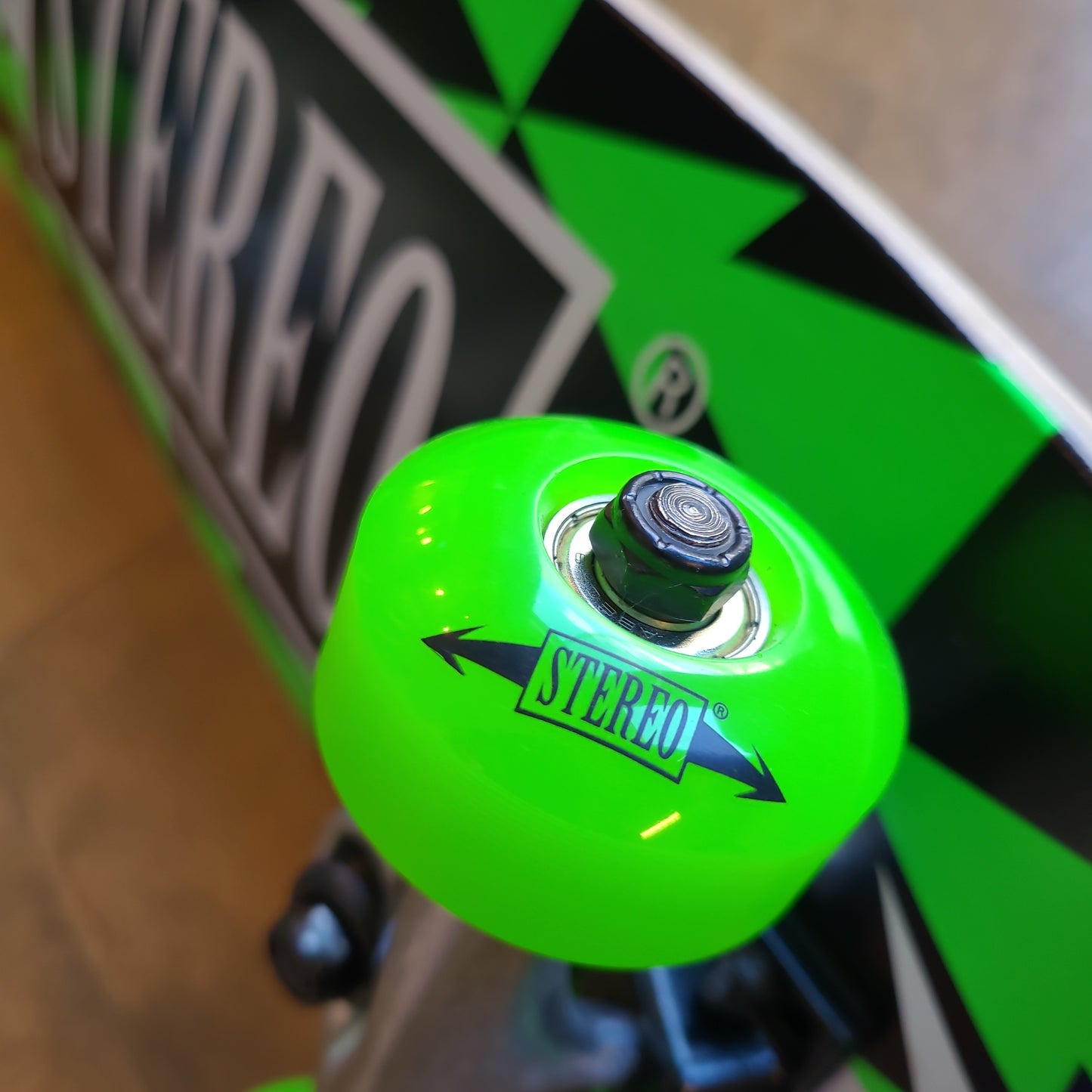 Stereo - Green Arrow 8.25" Complete Skateboard